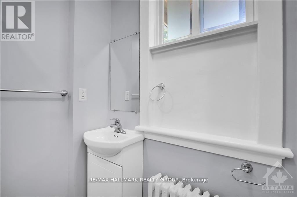 1 - 13 Marier Avenue Property Photo 10