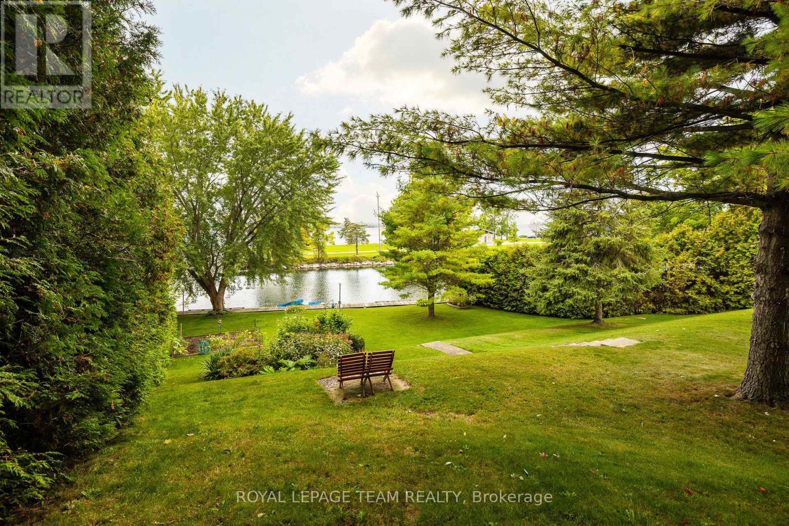 2027 Dundas Street Property Photo 43