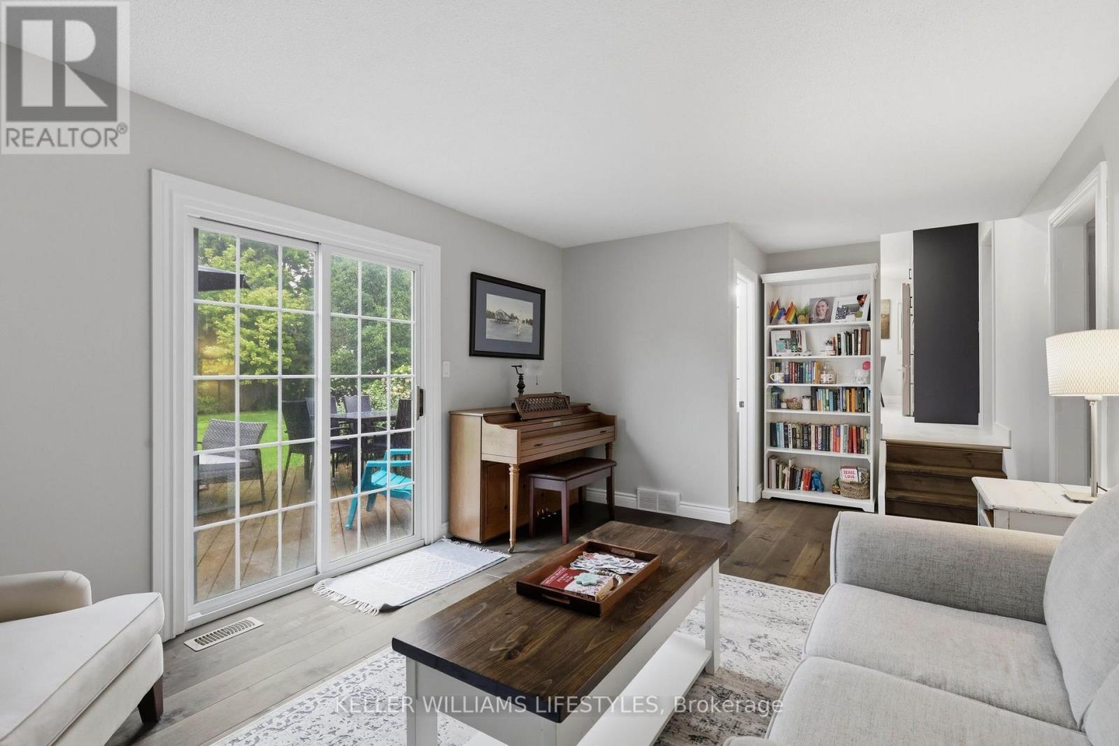 344 Robert Street Property Photo 16
