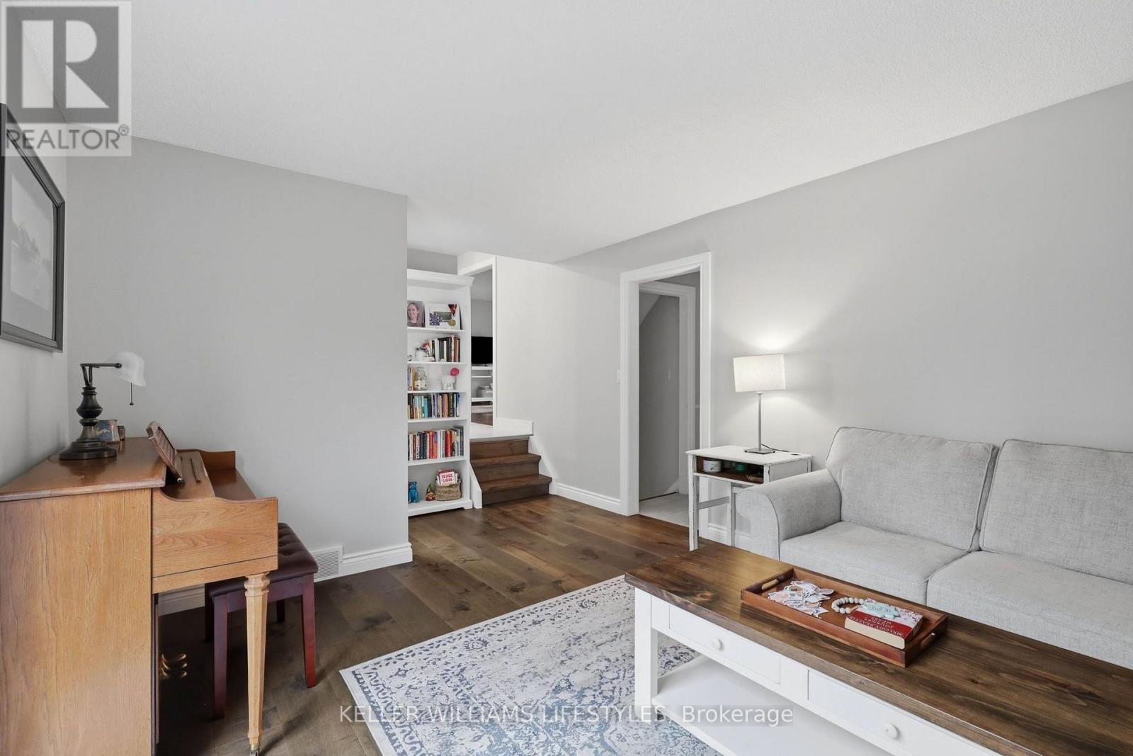 344 Robert Street Property Photo 17