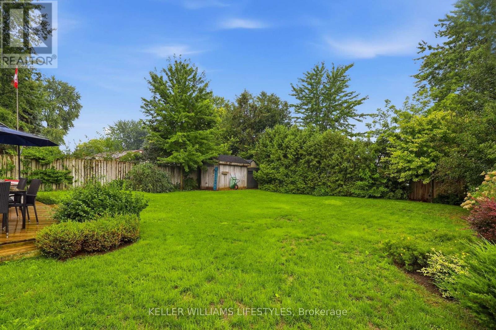 344 Robert Street Property Photo 32