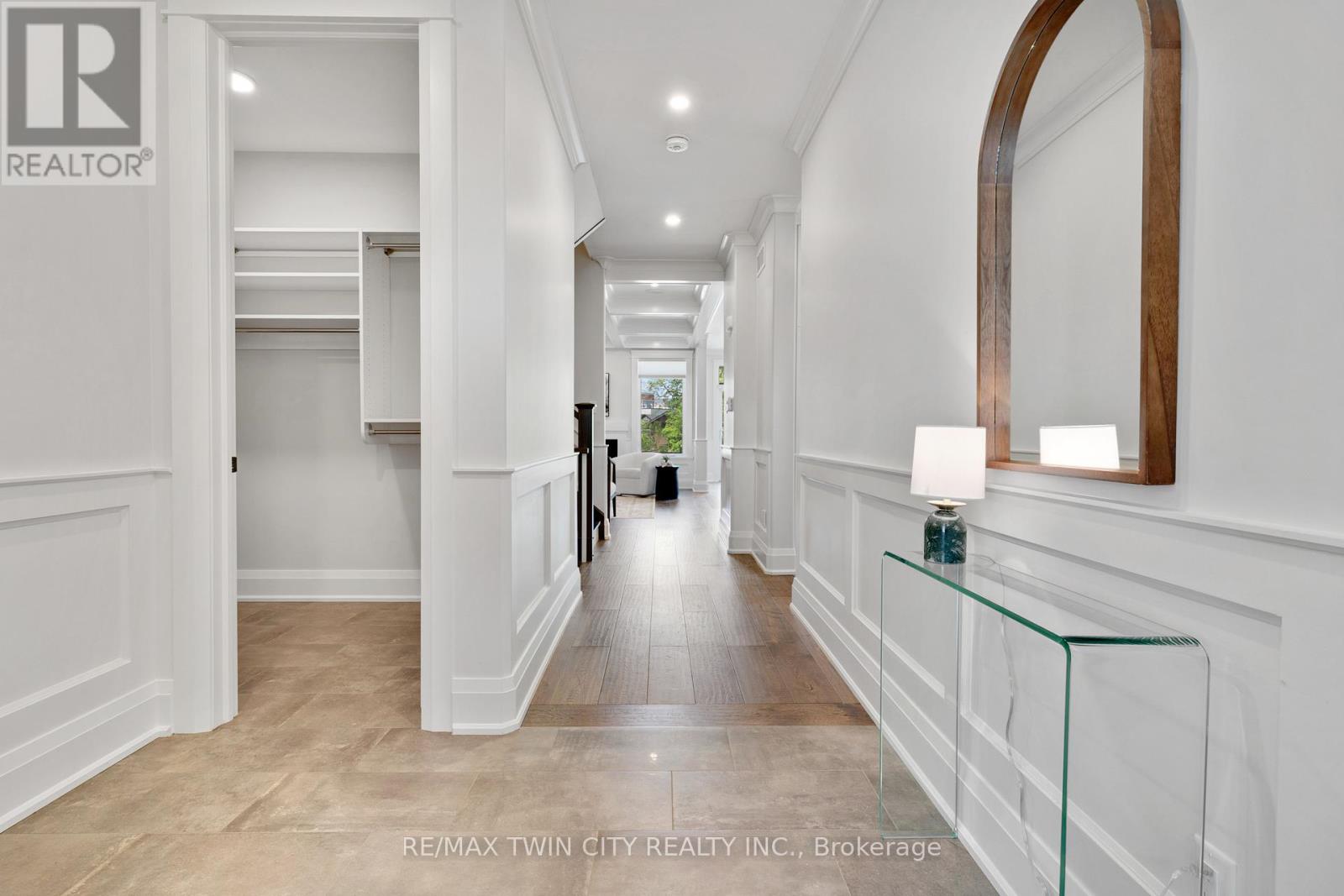 12 George Street Property Photo 6