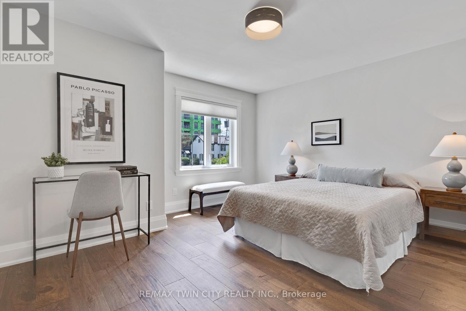 12 George Street Property Photo 21
