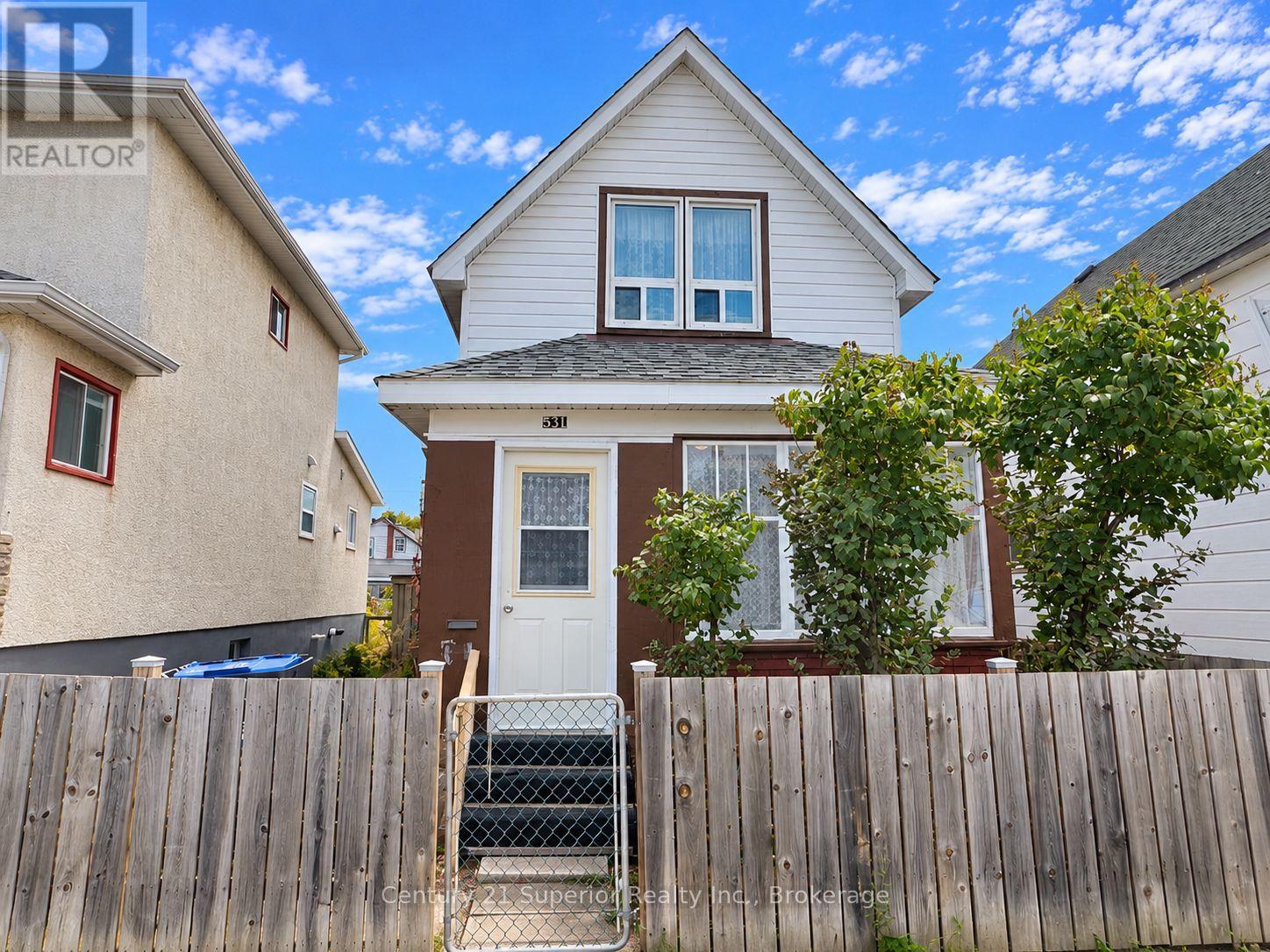 531 Mctavish Street Property Photo 3