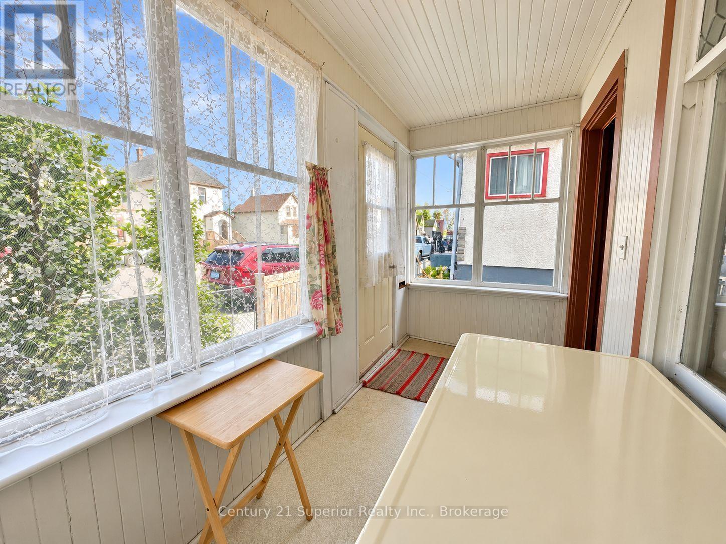 531 Mctavish Street Property Photo 6