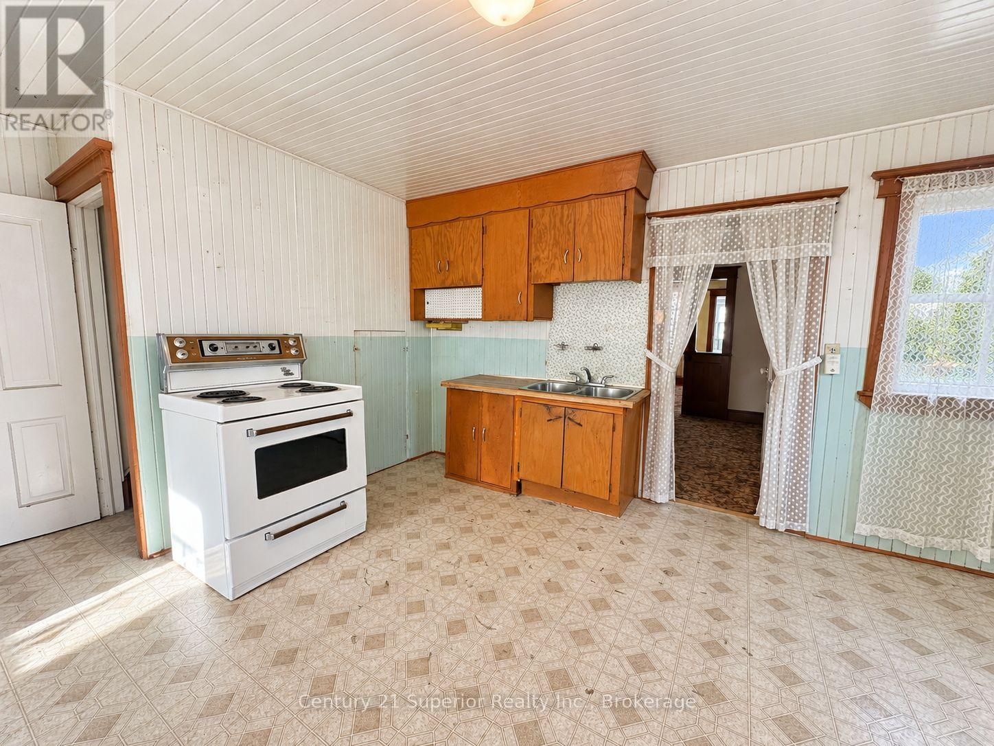531 Mctavish Street Property Photo 17