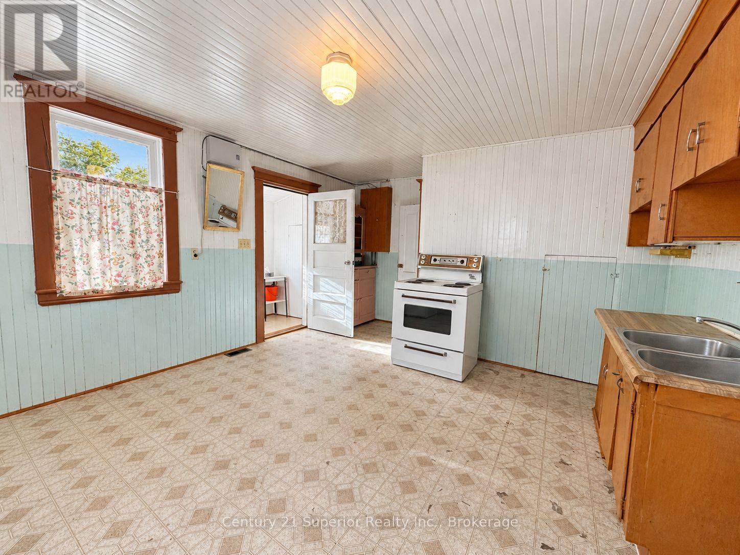 531 Mctavish Street Property Photo 18