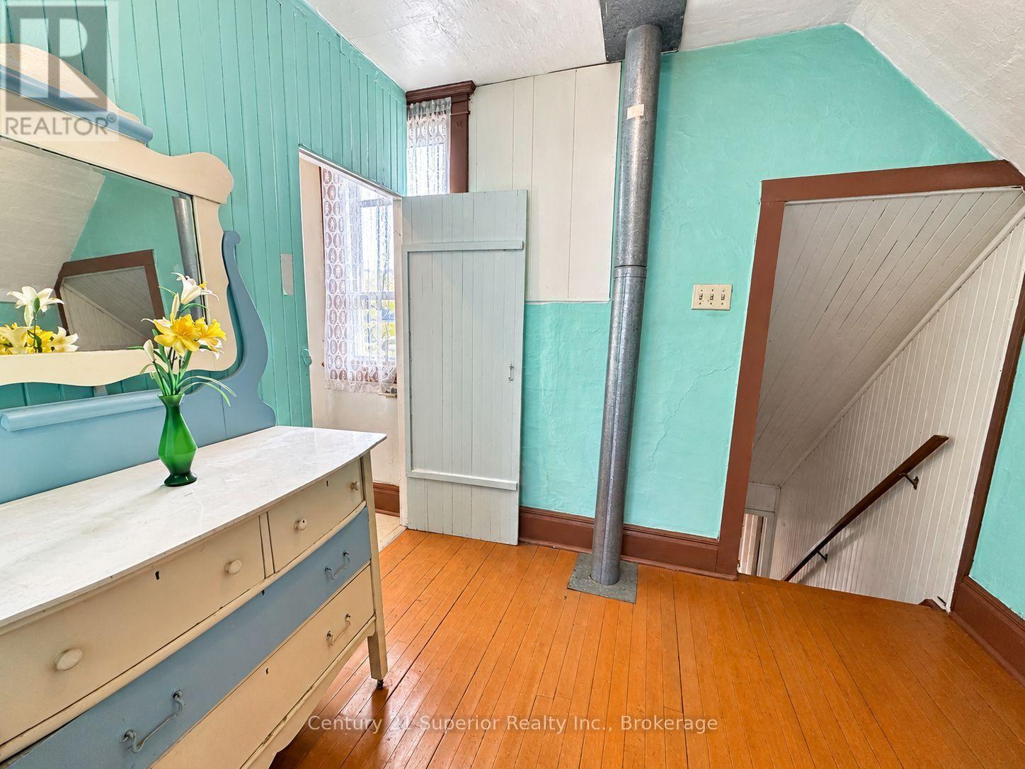 531 Mctavish Street Property Photo 23