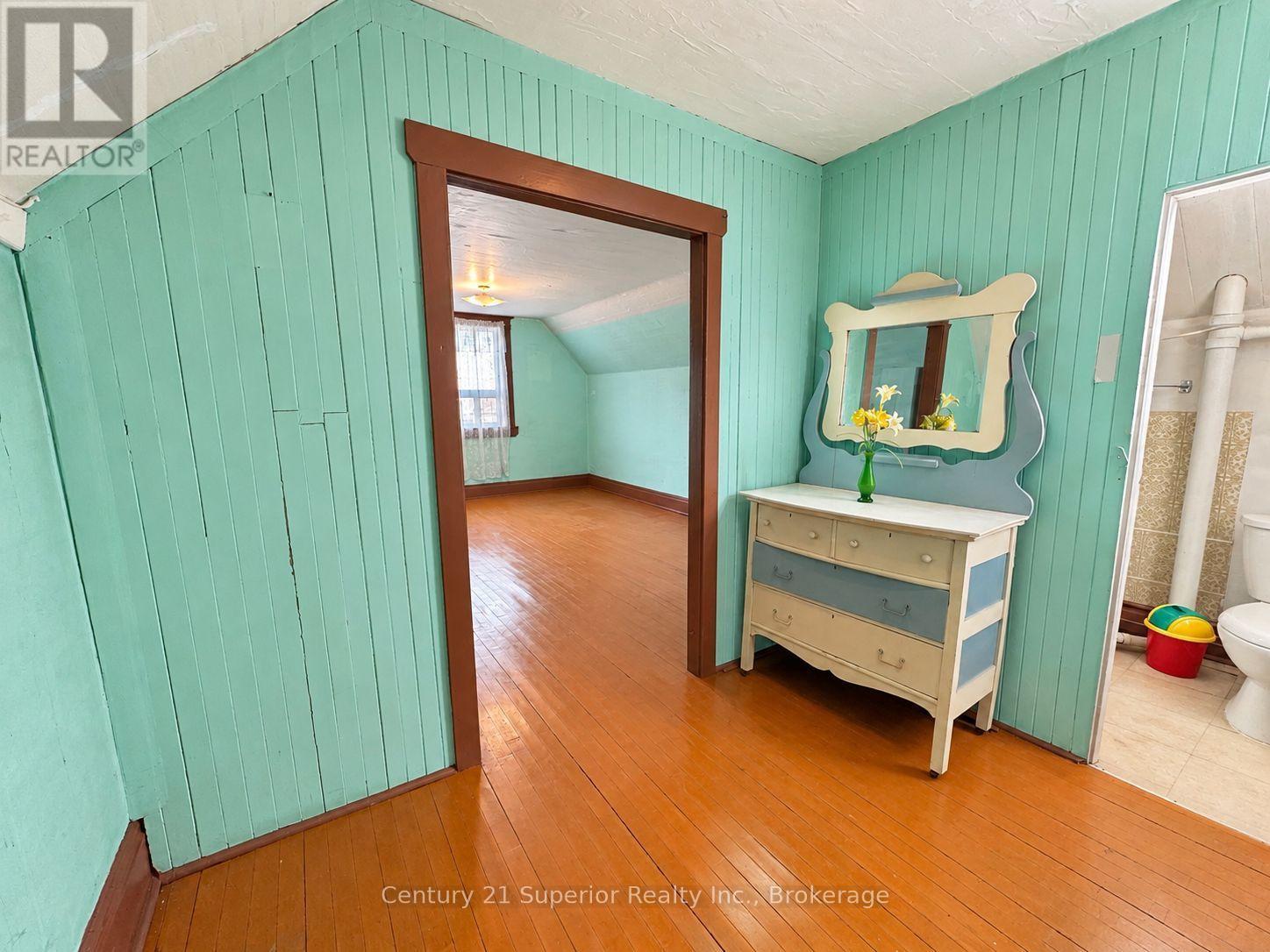 531 Mctavish Street Property Photo 24