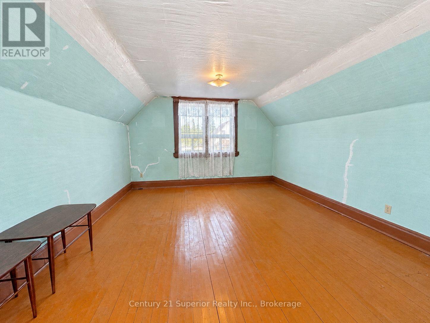 531 Mctavish Street Property Photo 25