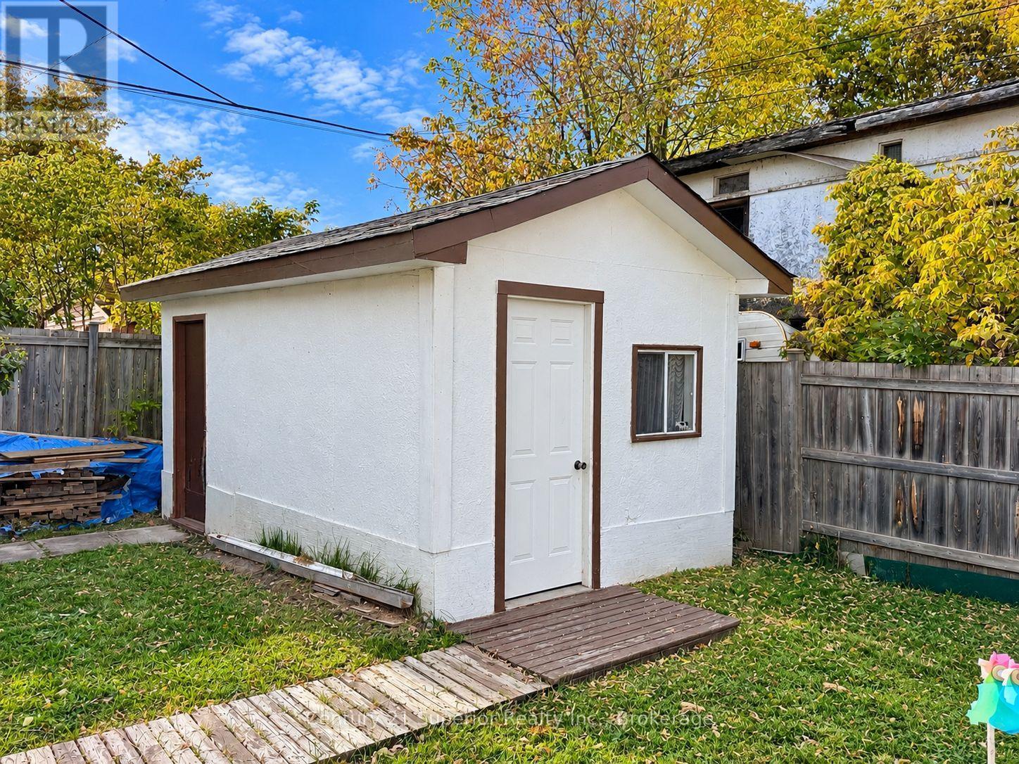 531 Mctavish Street Property Photo 41