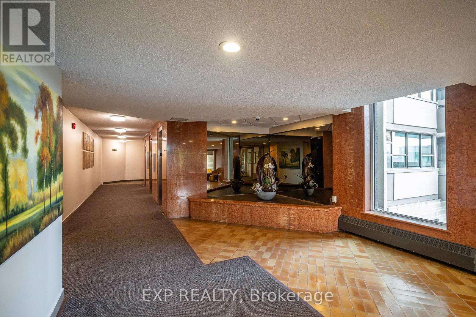 505 - 555 Brittany Drive Property Photo 3