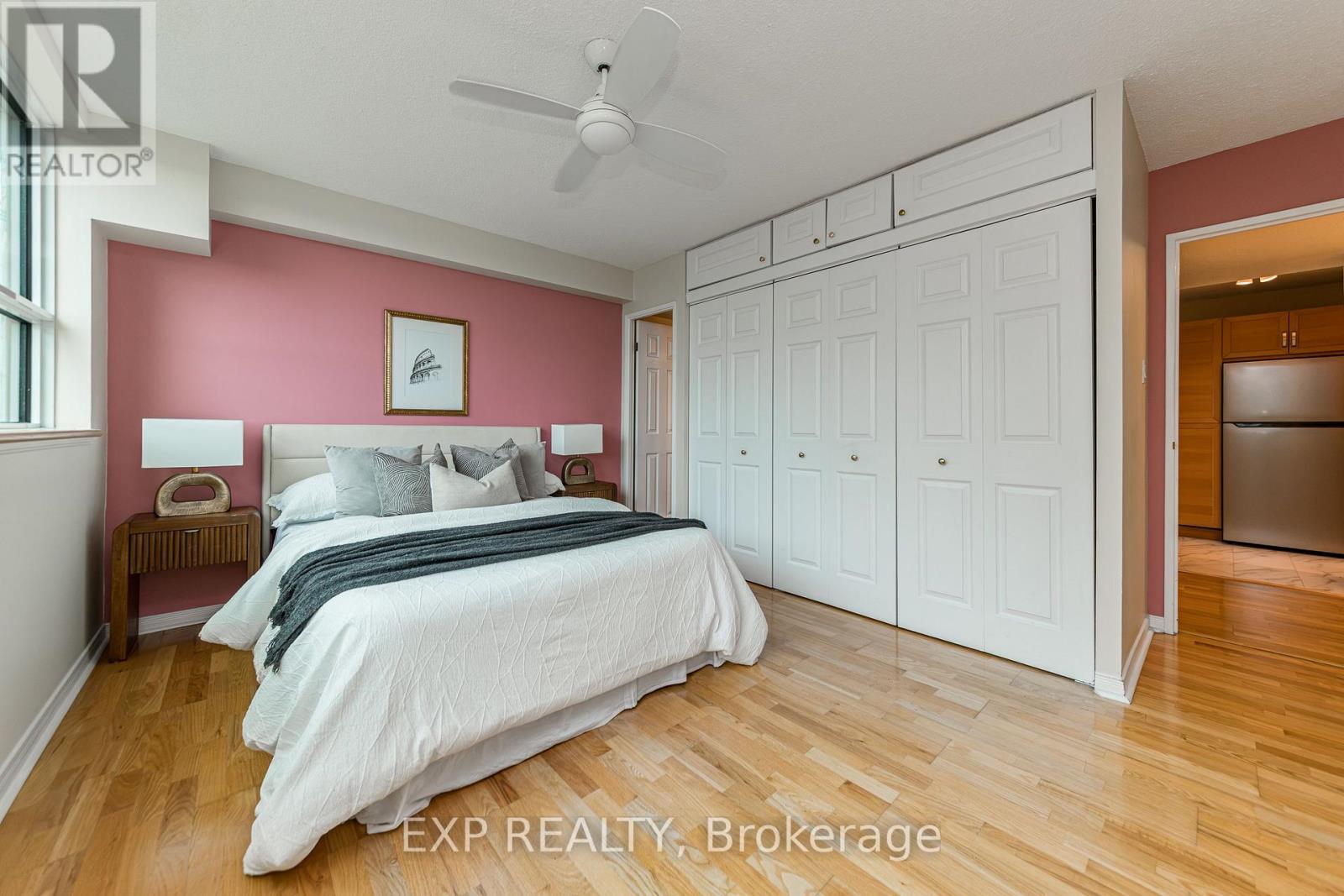505 - 555 Brittany Drive Property Photo 13