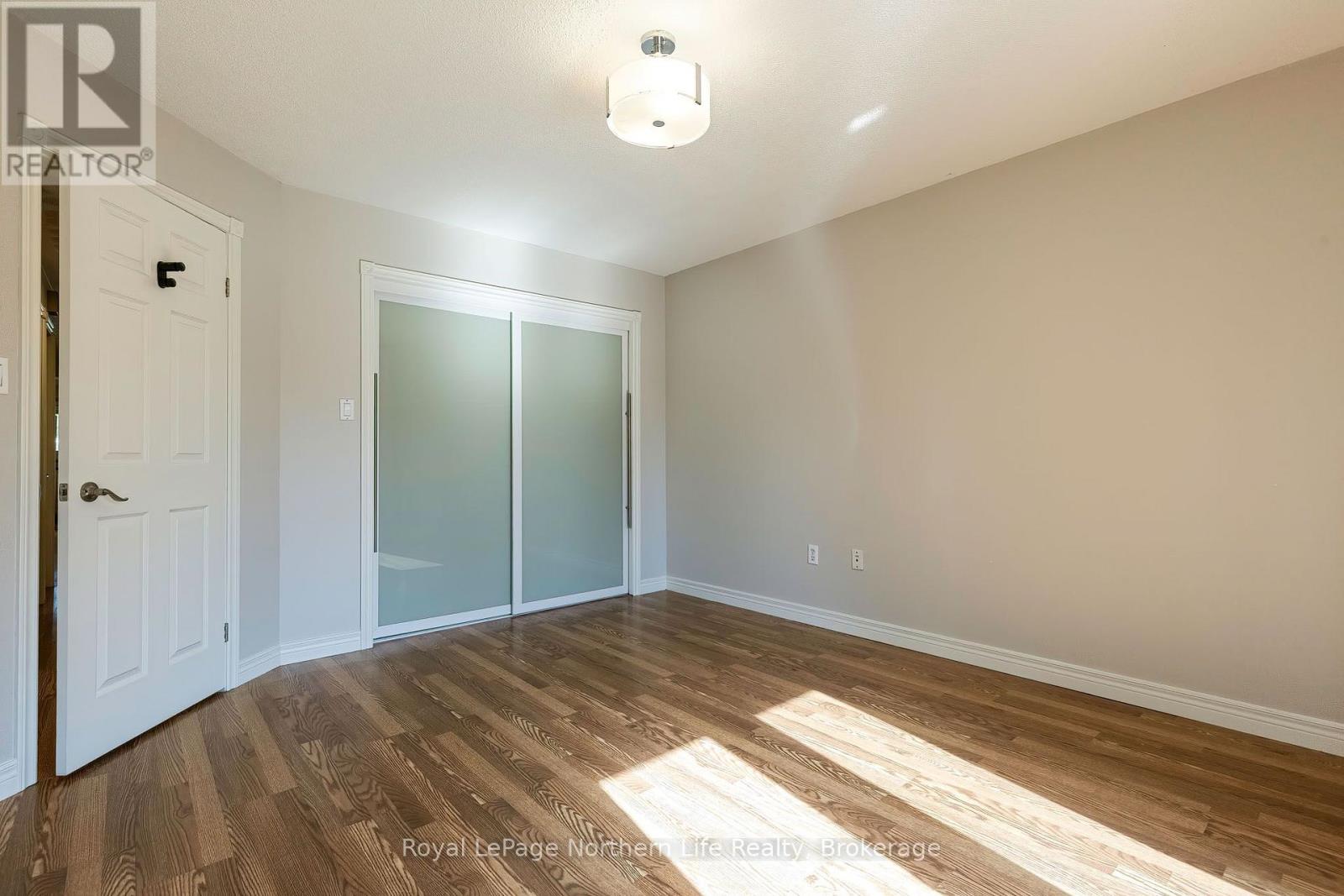 511 Bromley Avenue Property Photo 21