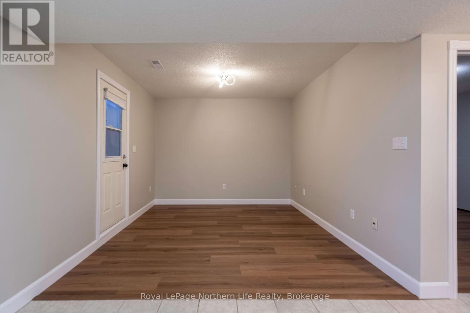 511 Bromley Avenue Property Photo 37