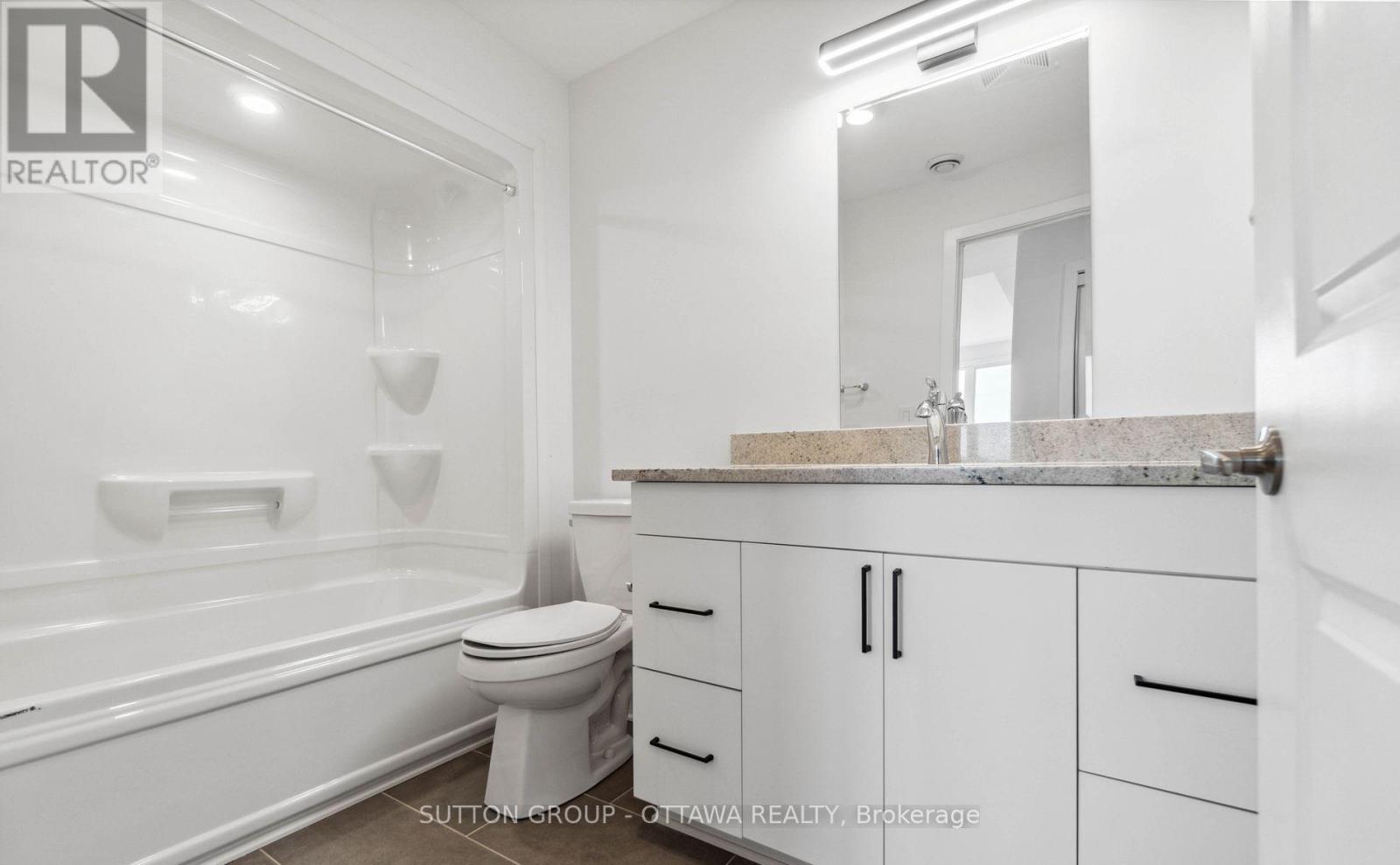 7 Maple Avenue Property Photo 7