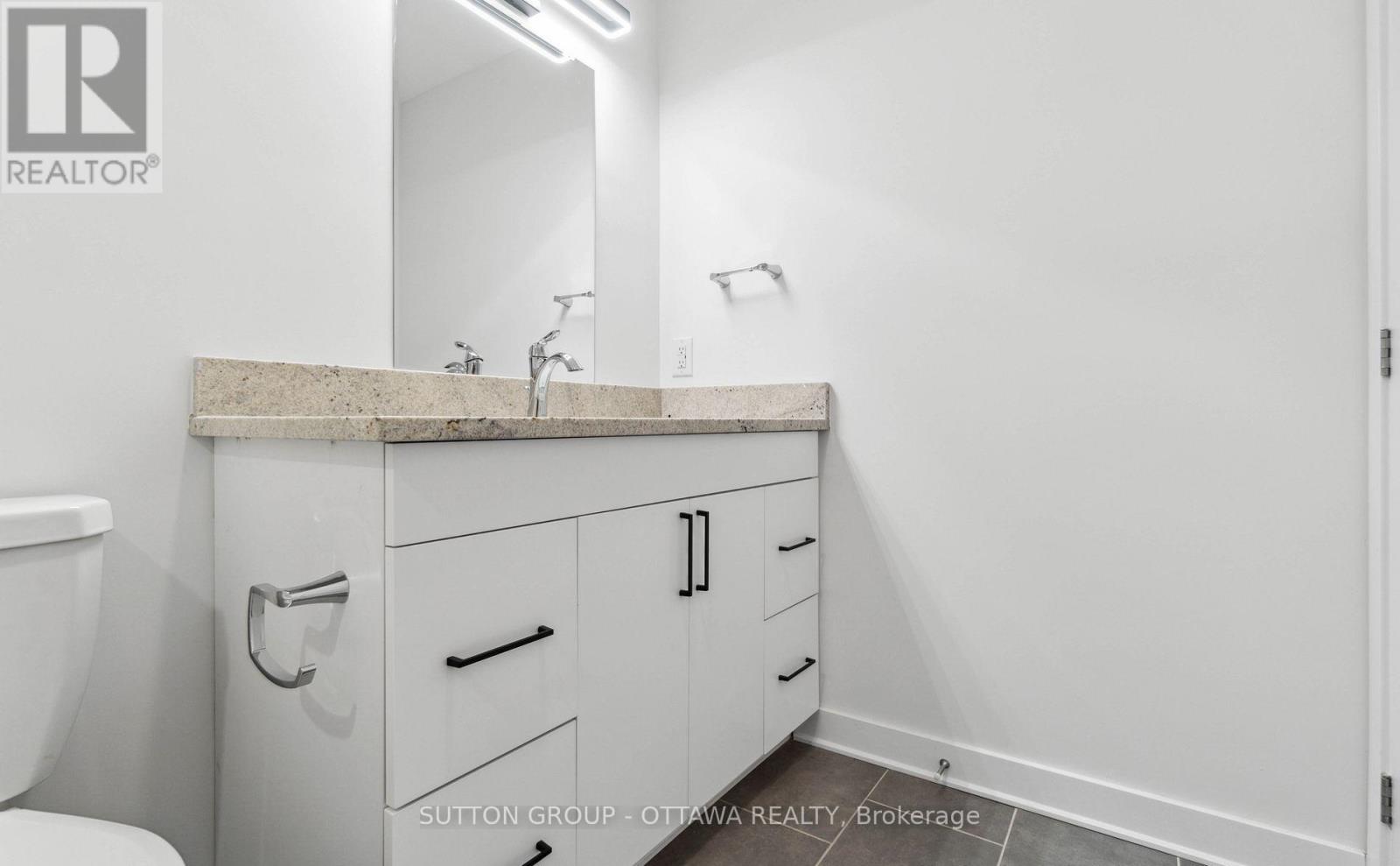7 Maple Avenue Property Photo 8