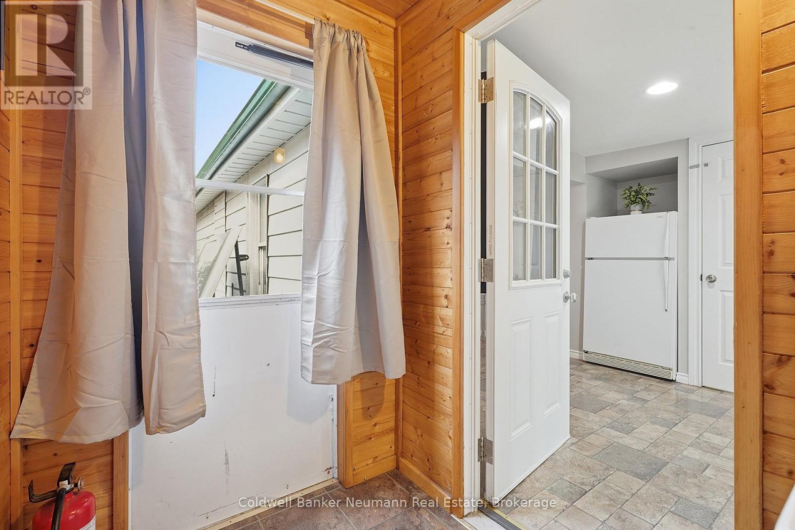 442 Burdick Place Property Photo 7