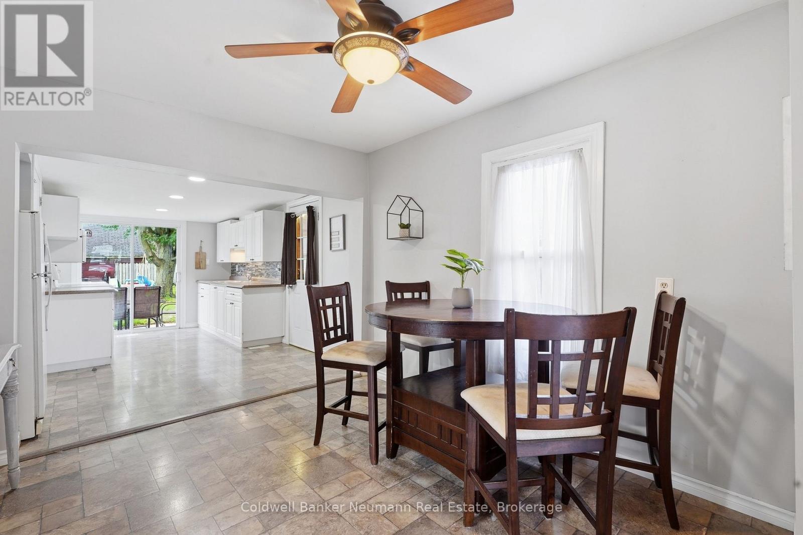 442 Burdick Place Property Photo 9