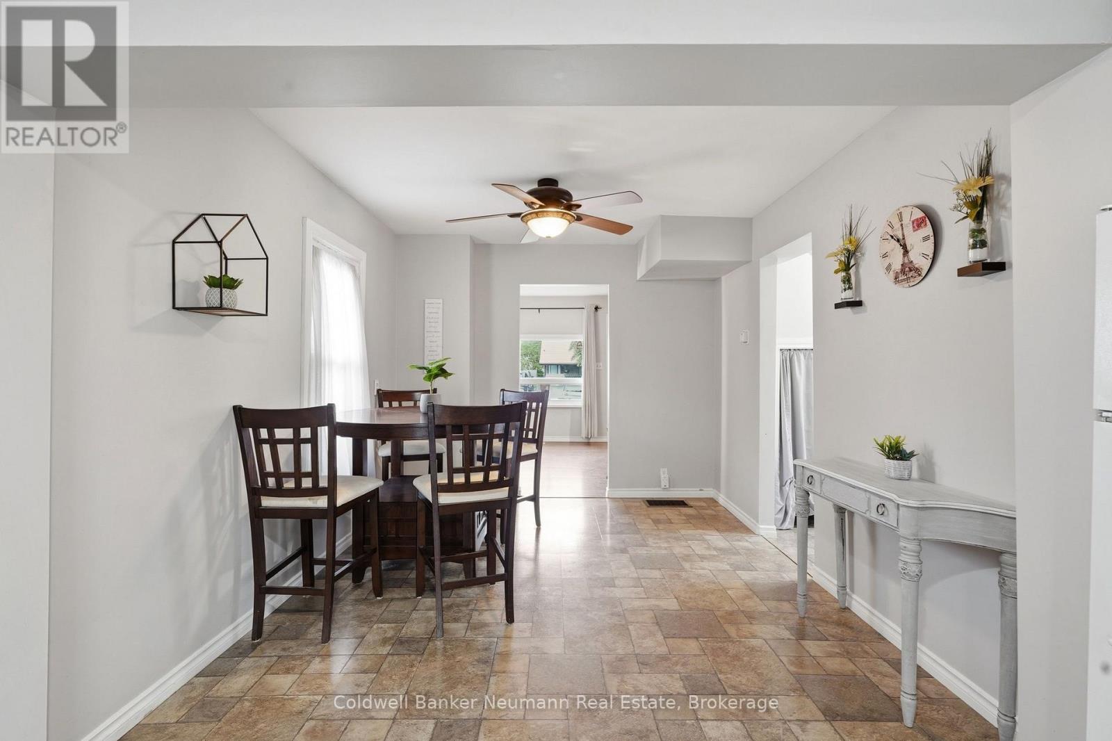 442 Burdick Place Property Photo 10