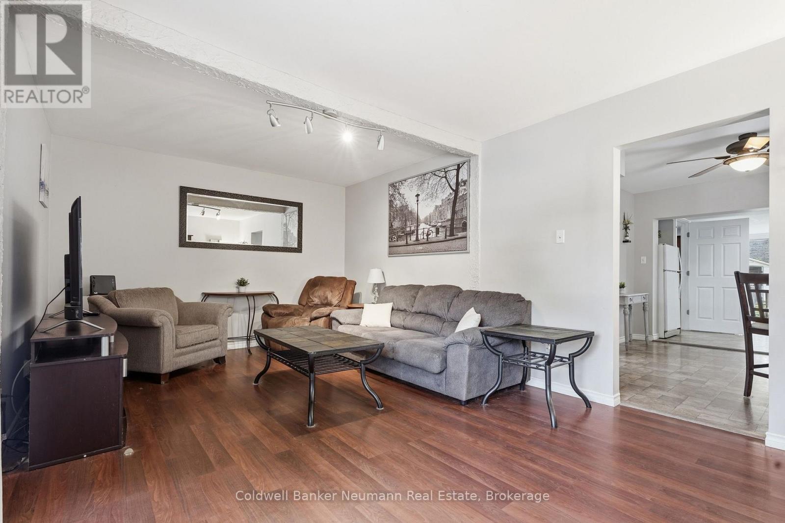 442 Burdick Place Property Photo 11