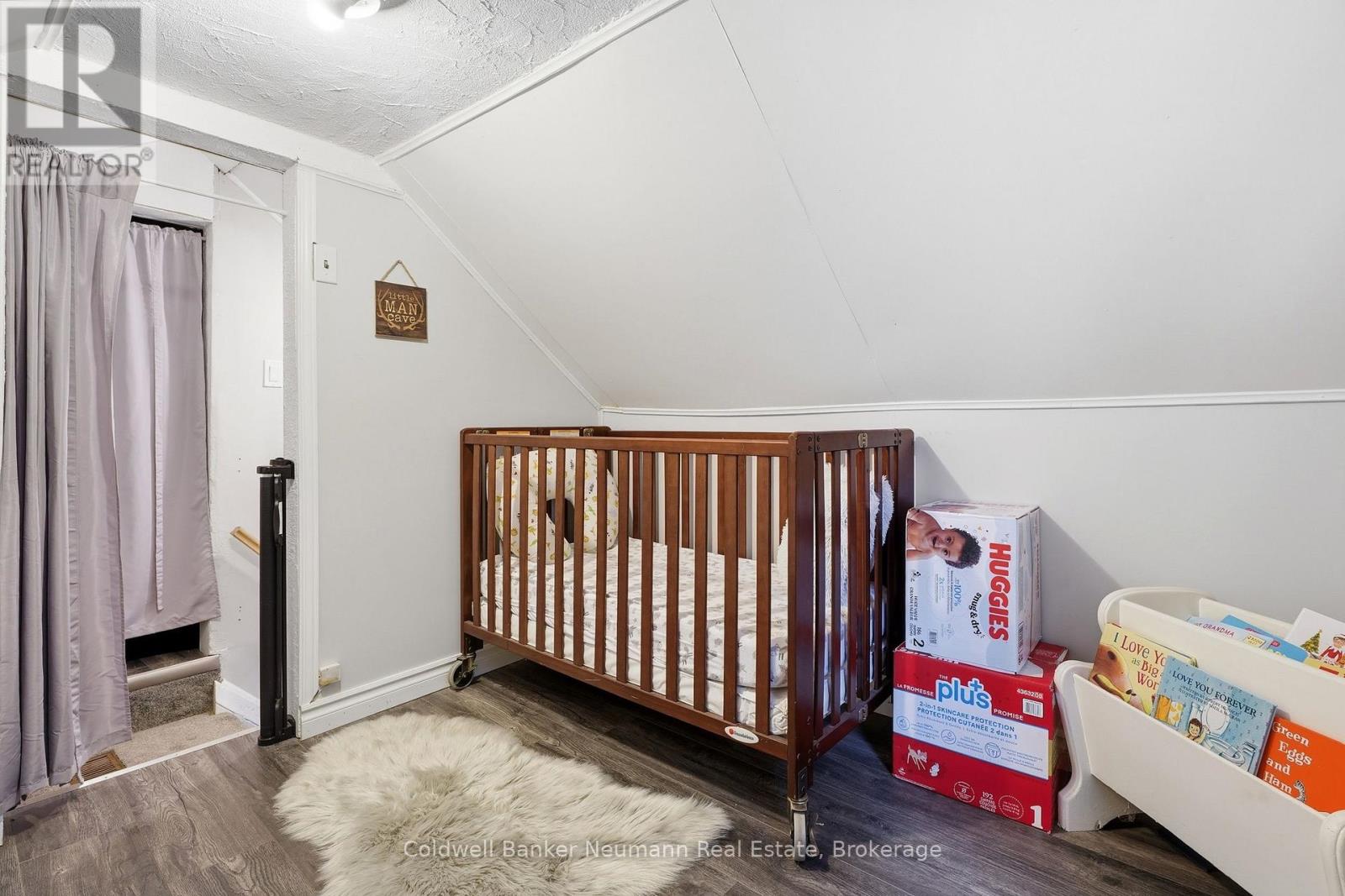 442 Burdick Place Property Photo 26