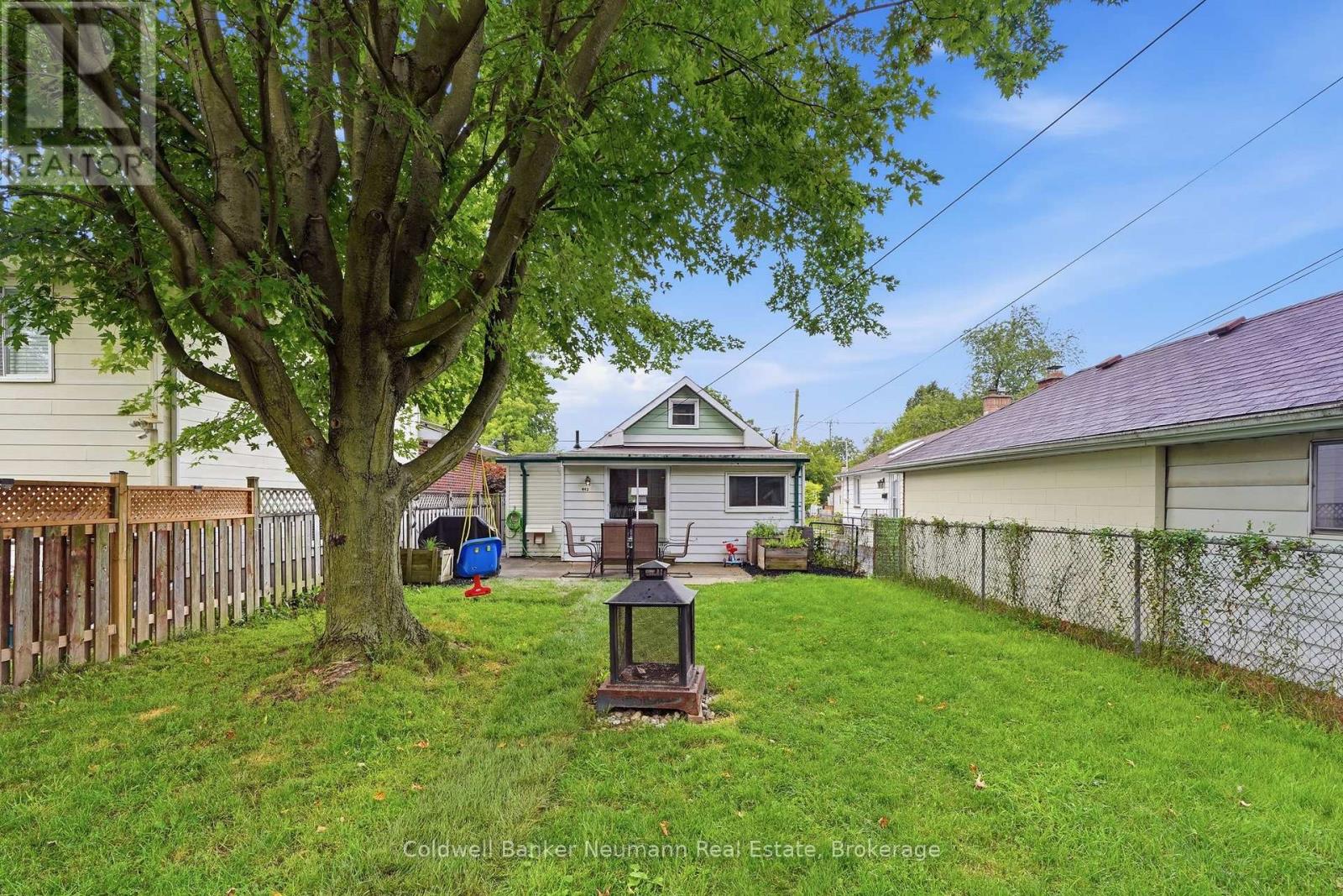 442 Burdick Place Property Photo 34