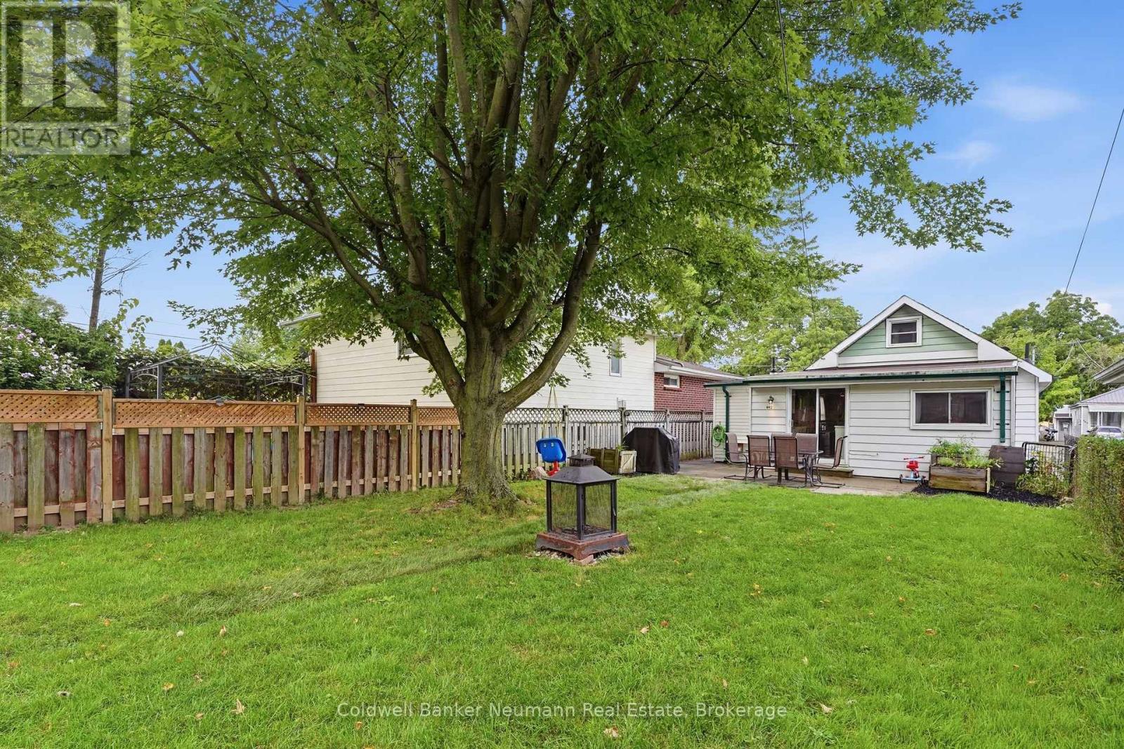 442 Burdick Place Property Photo 35