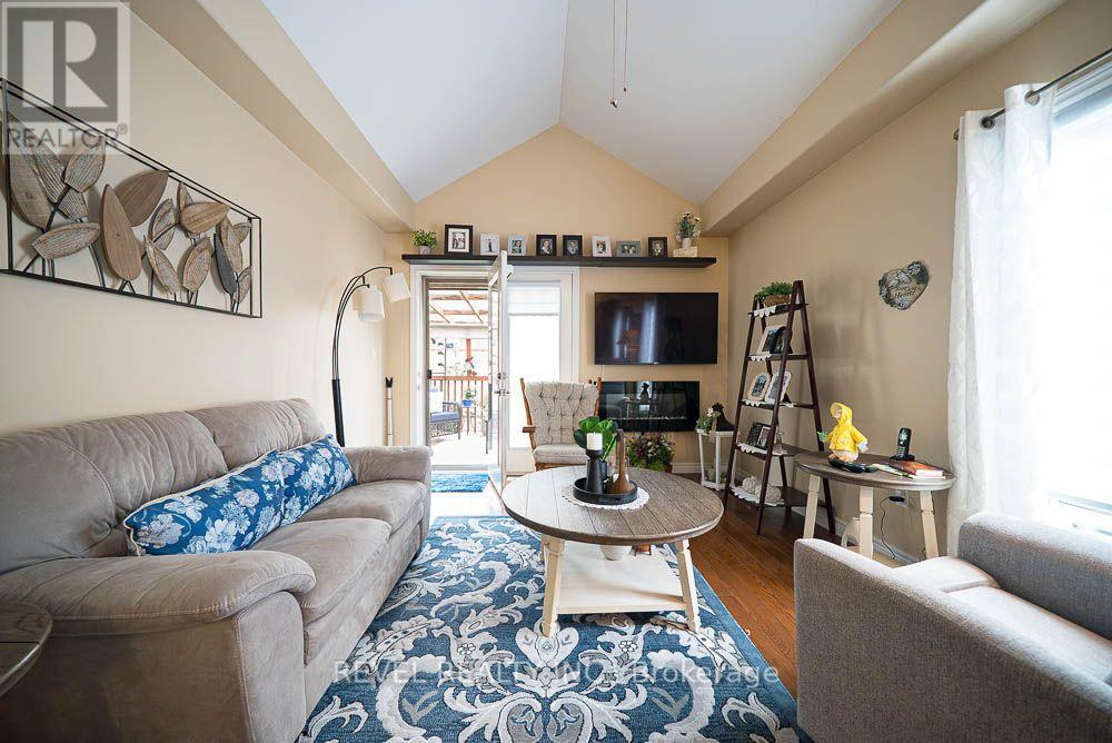 15 Millcroft Drive Property Photo 15