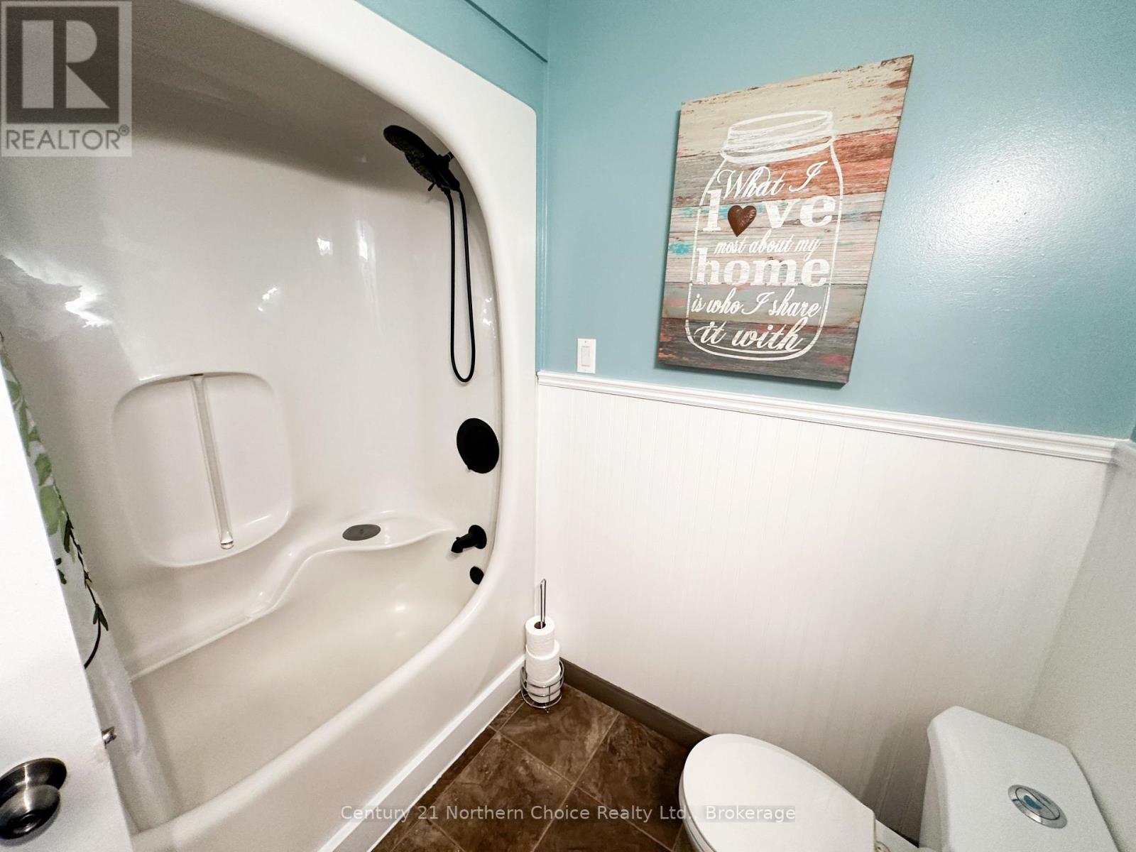 100 Detta Road Property Photo 16