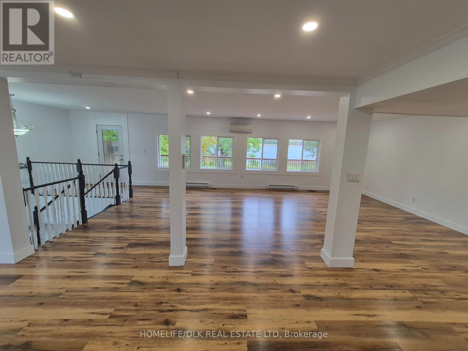225 Johnson Bay Lane Property Photo 8