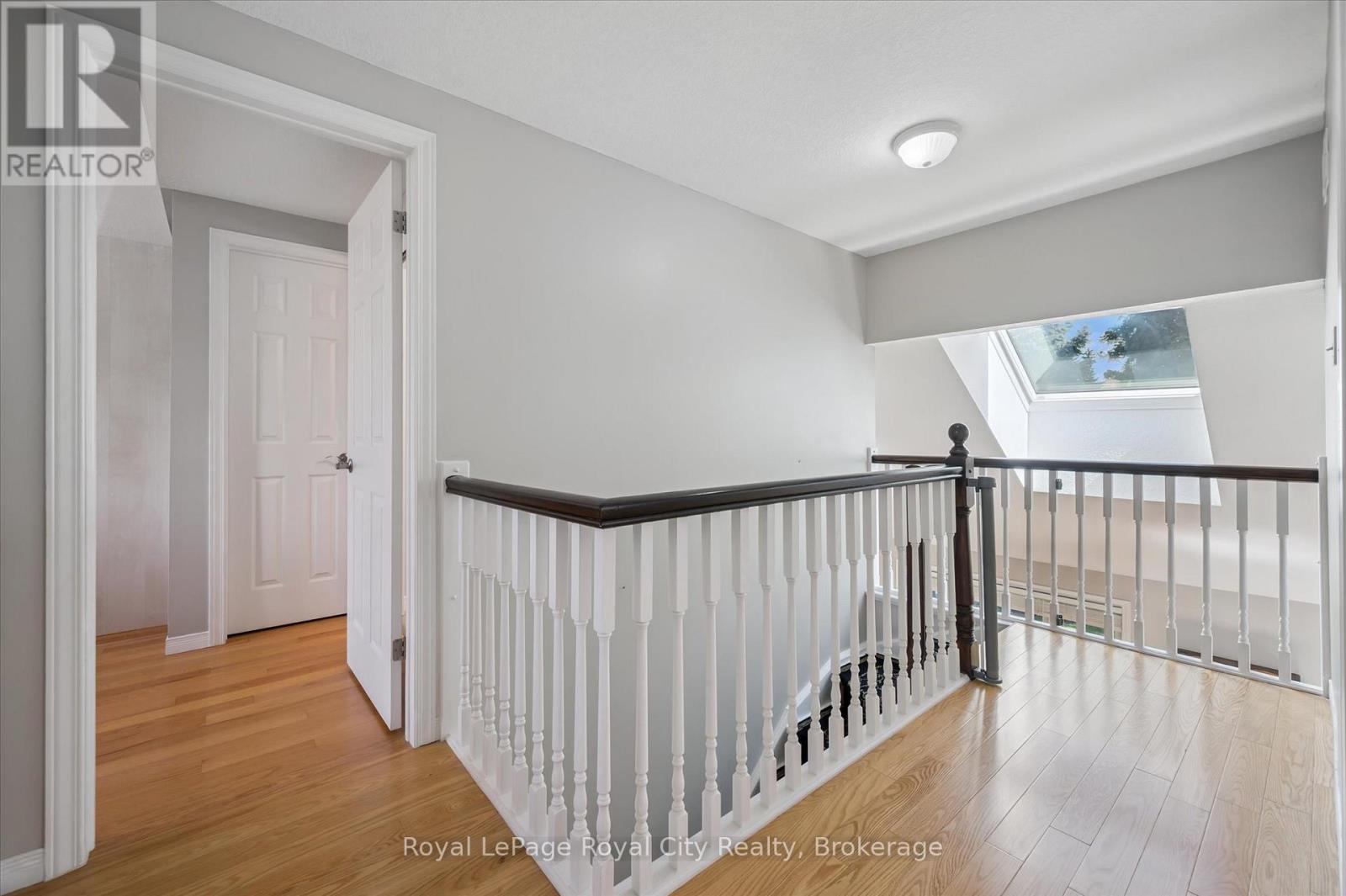 27 Oakridge Crescent Property Photo 22