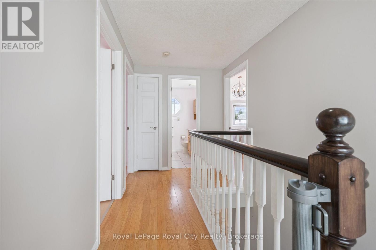 27 Oakridge Crescent Property Photo 24