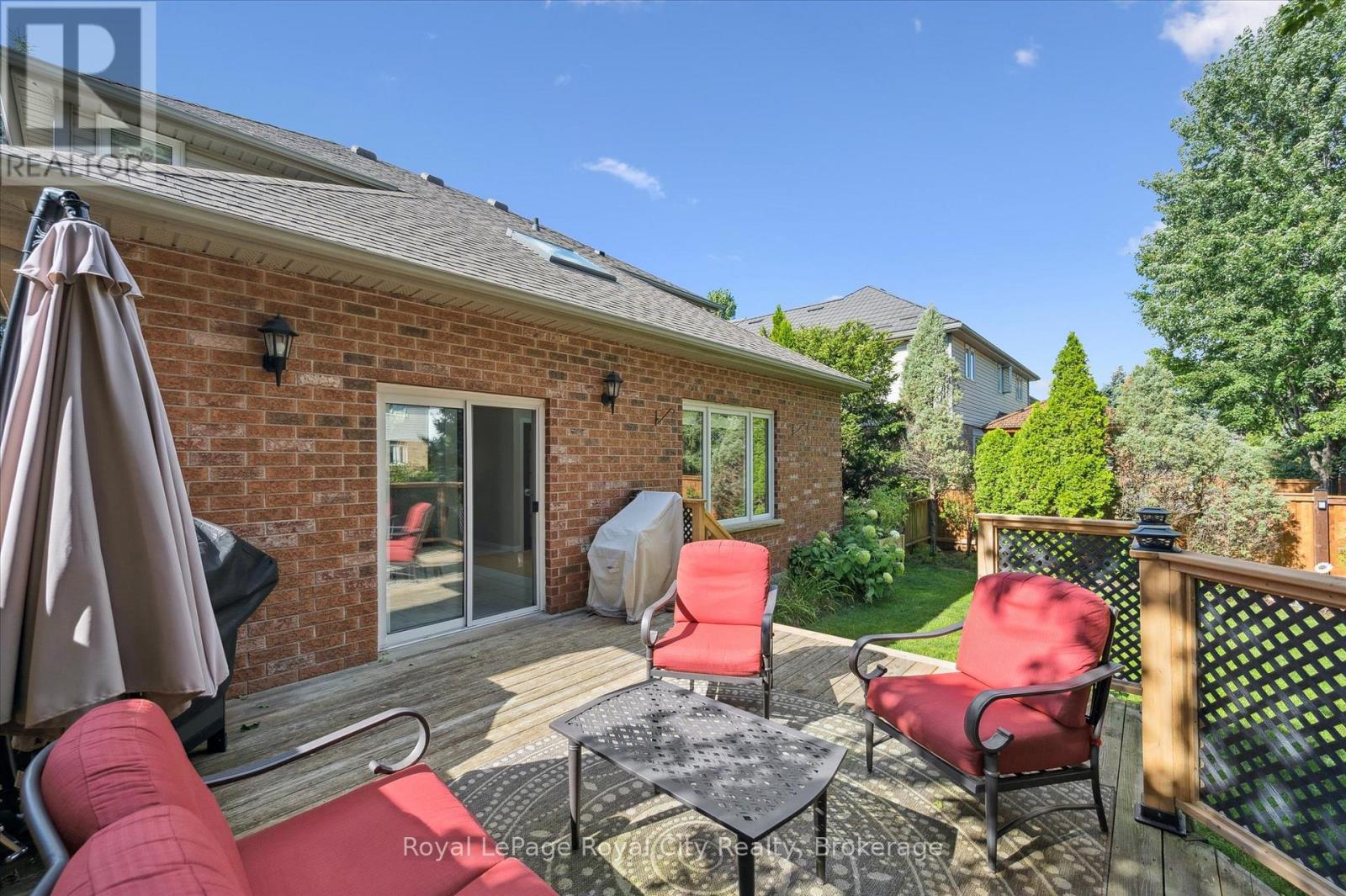 27 Oakridge Crescent Property Photo 46