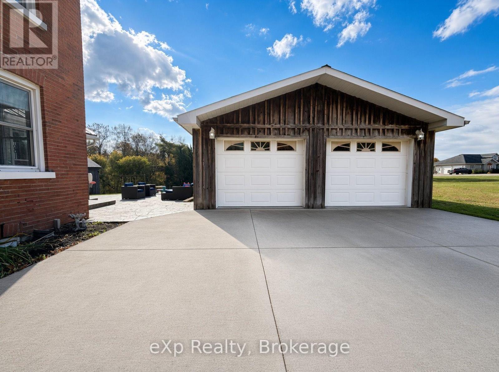 99 6 Concession Property Photo 20