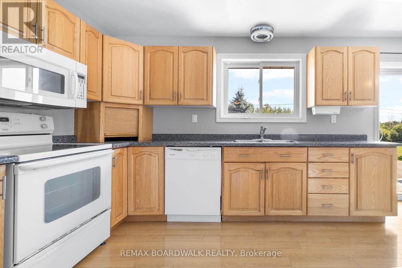 189 Arnold Drive Property Photo 11