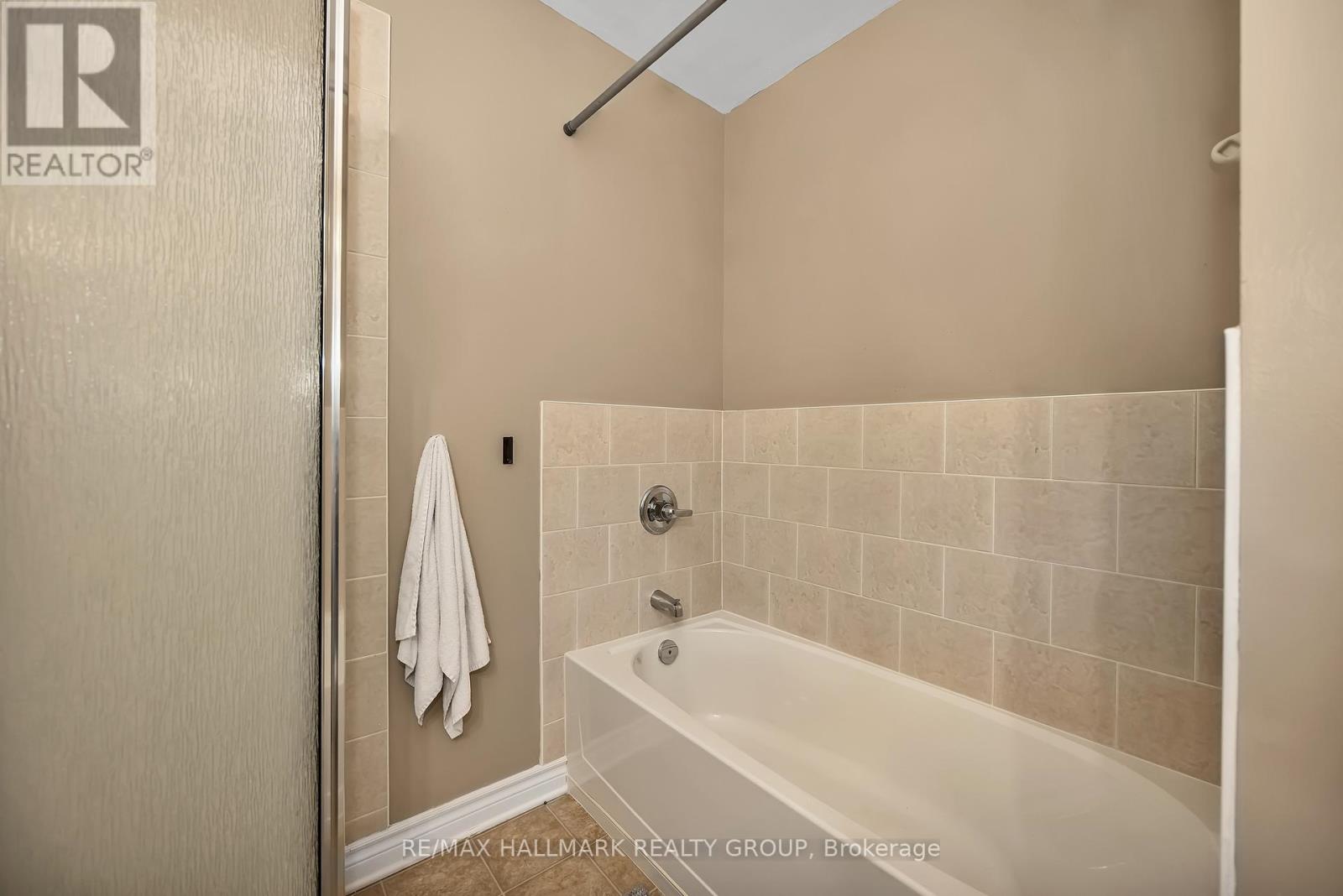 L - 1109 Stittsville Main Street Property Photo 13
