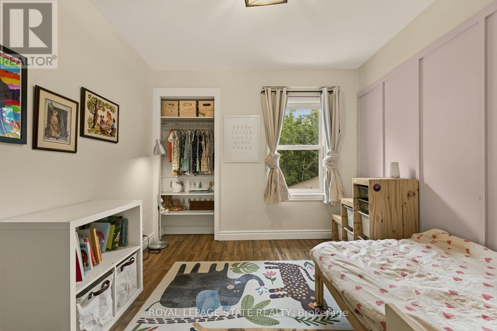 72 Garside Avenue N Property Photo 33