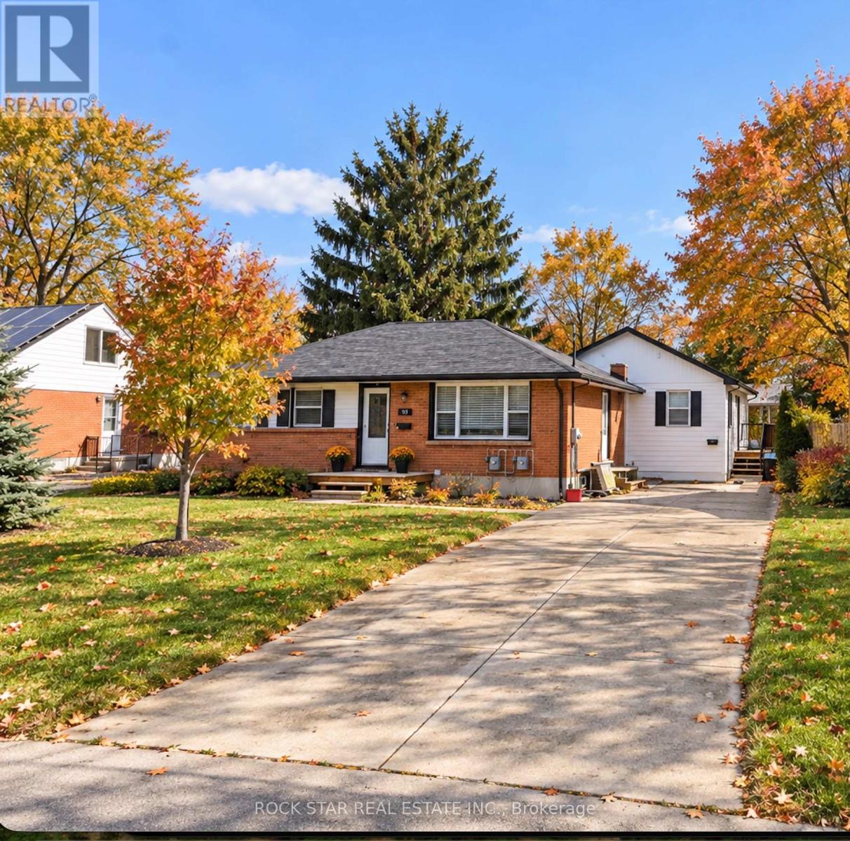 134 Oakside Street Property Photo 1