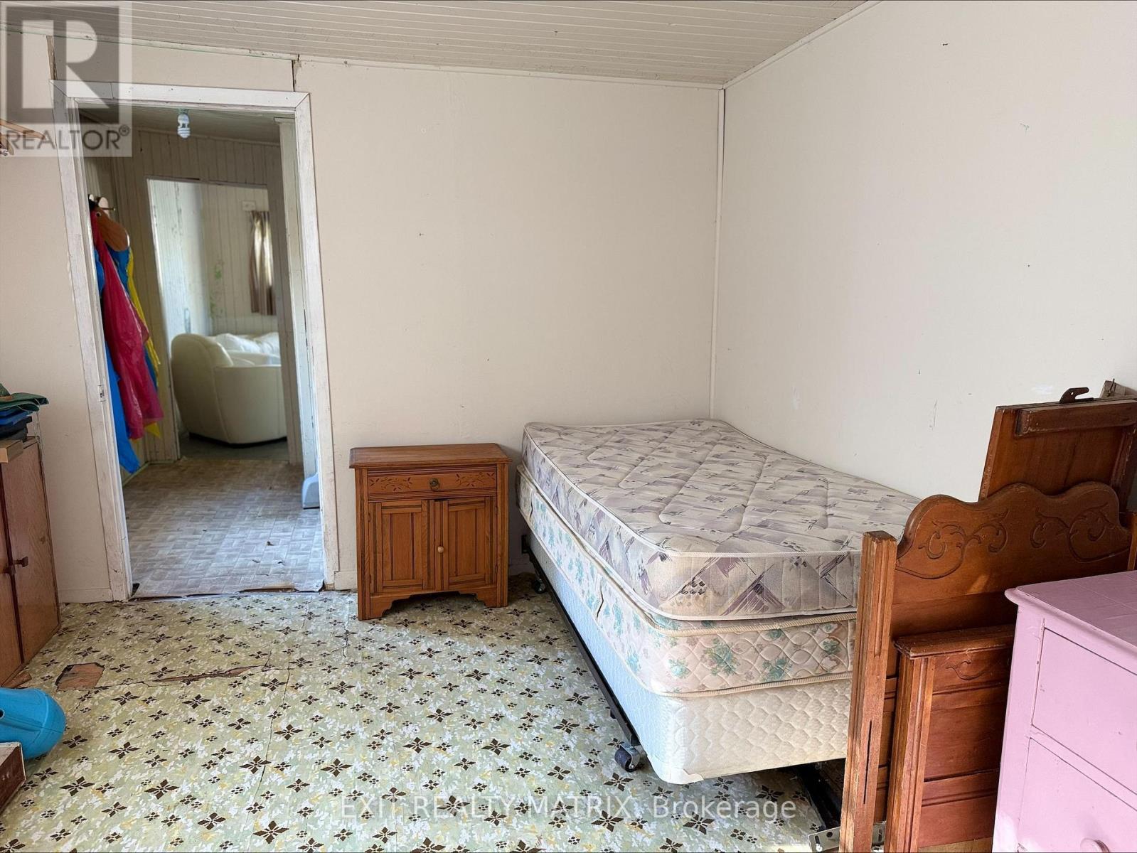 768 Forest Park Road Property Photo 3