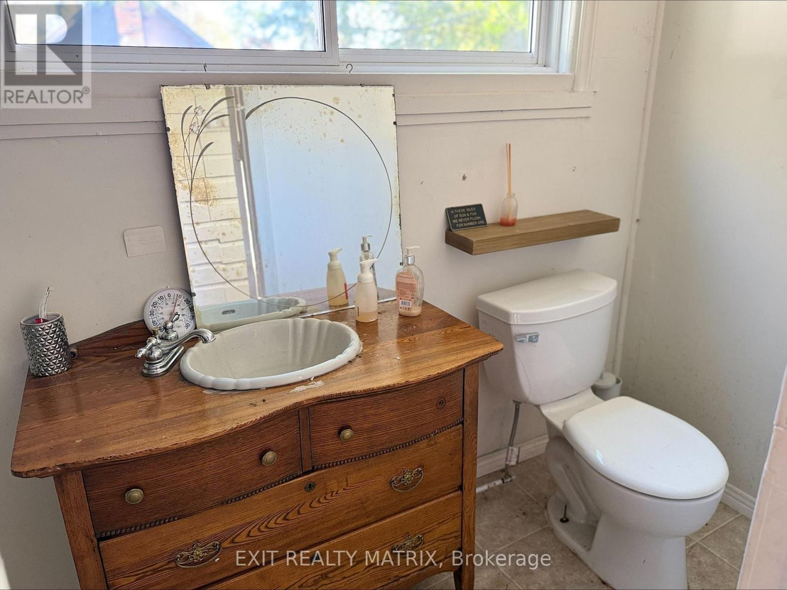768 Forest Park Road Property Photo 8