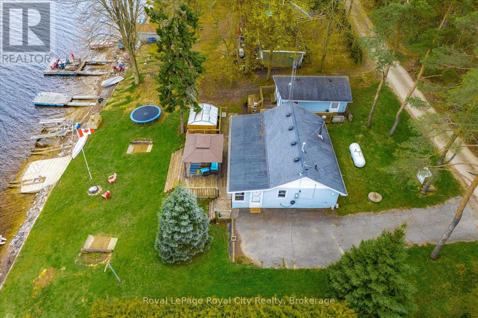 335 Third Street Property Photo 5