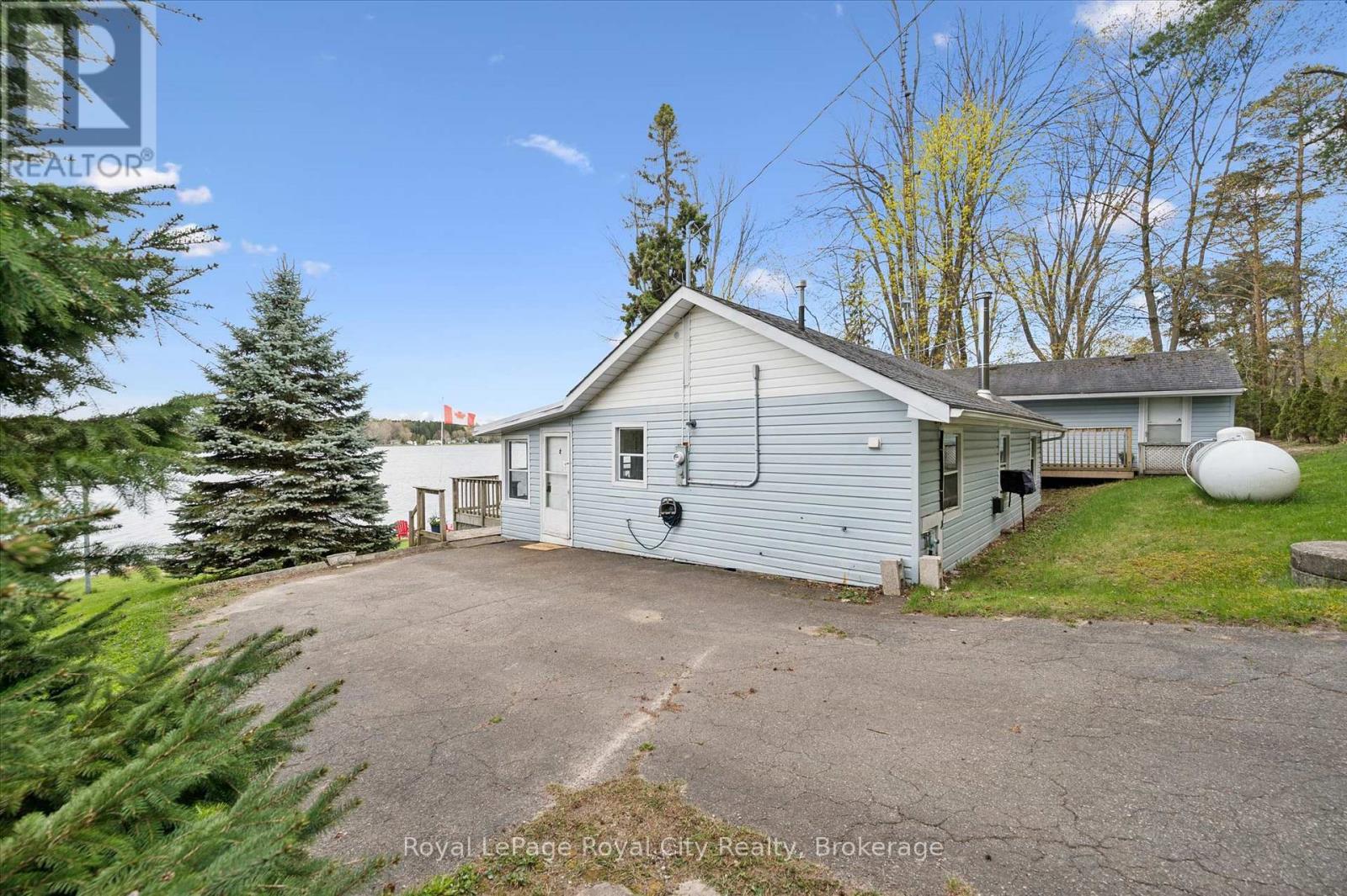 335 Third Street Property Photo 7