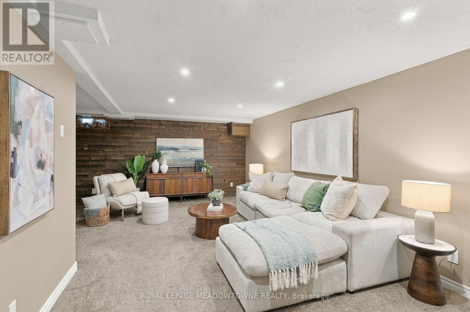 36 - 1115 Nellis Street Property Photo 30