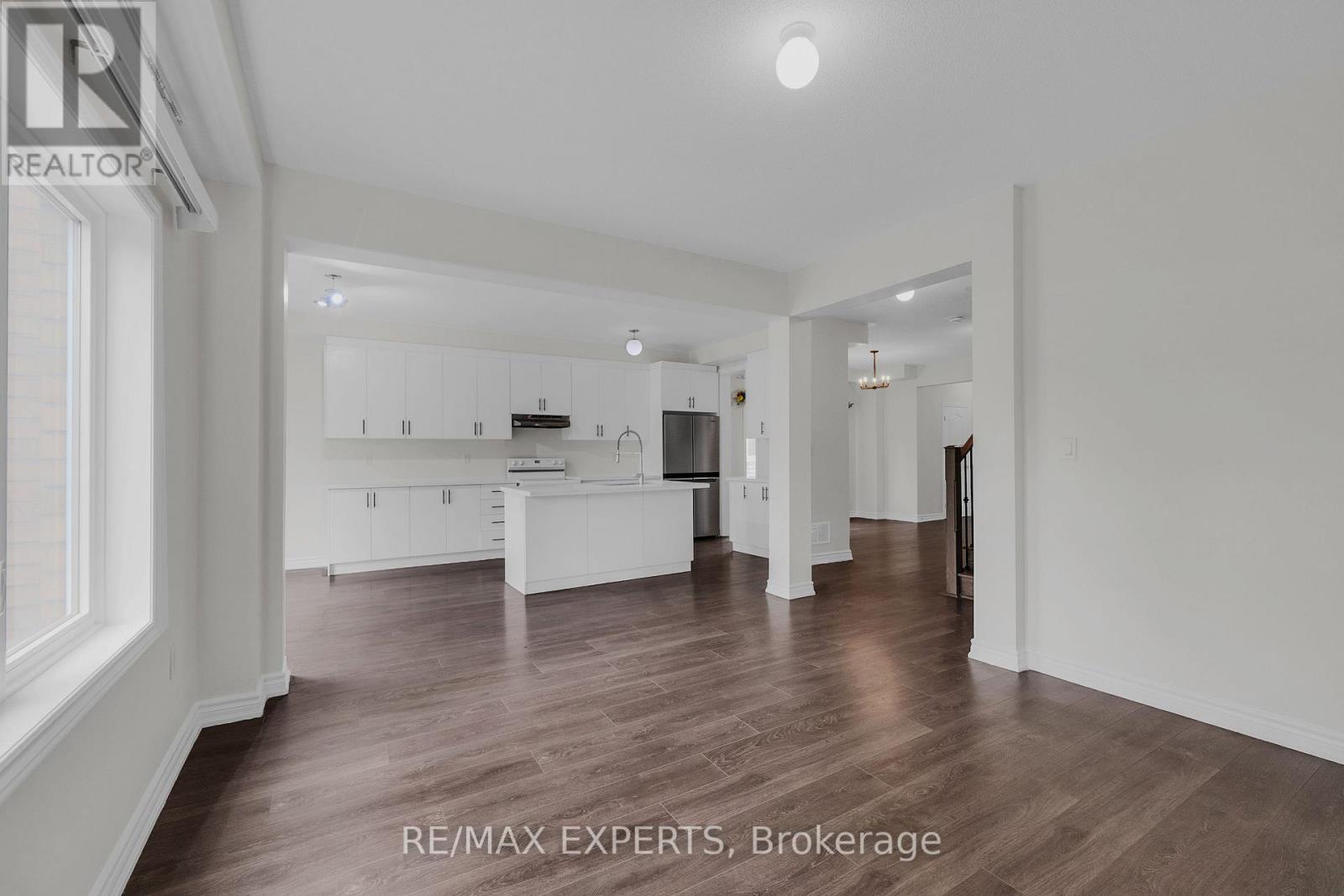 157 Tumblewood Place Property Photo 4