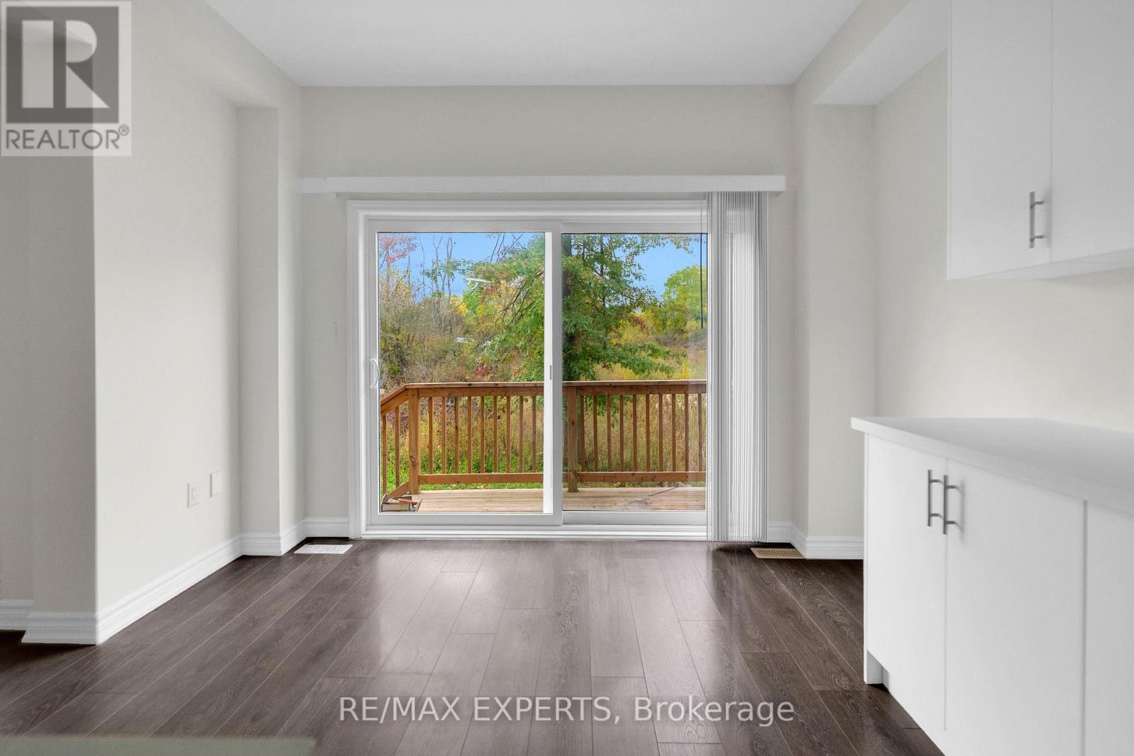 157 Tumblewood Place Property Photo 8