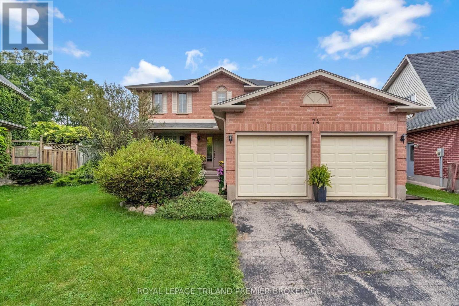74 NAPOLEON DRIVE Property Photo 1