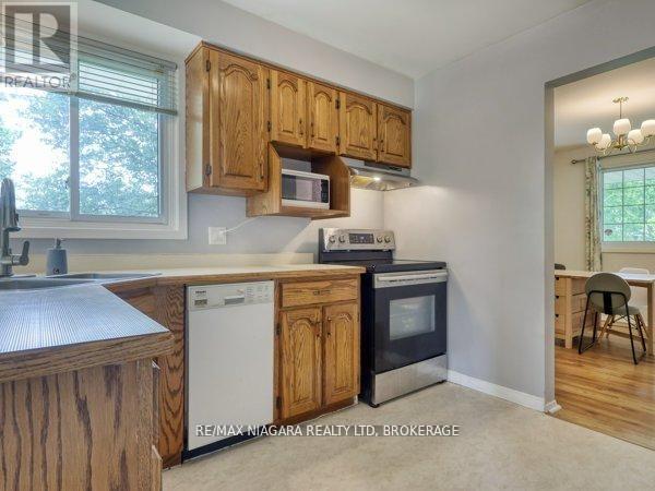80 Pearce Avenue Property Photo 10