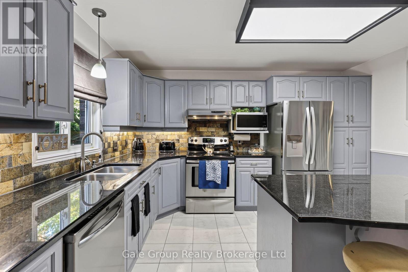 20 Daniel Street Property Photo 8