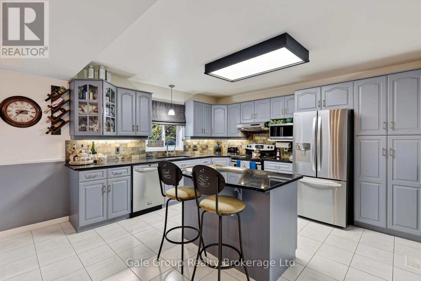 20 Daniel Street Property Photo 9
